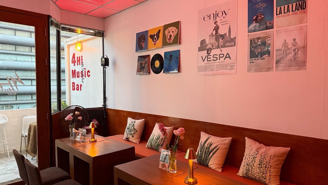 4 Hi Music Bar