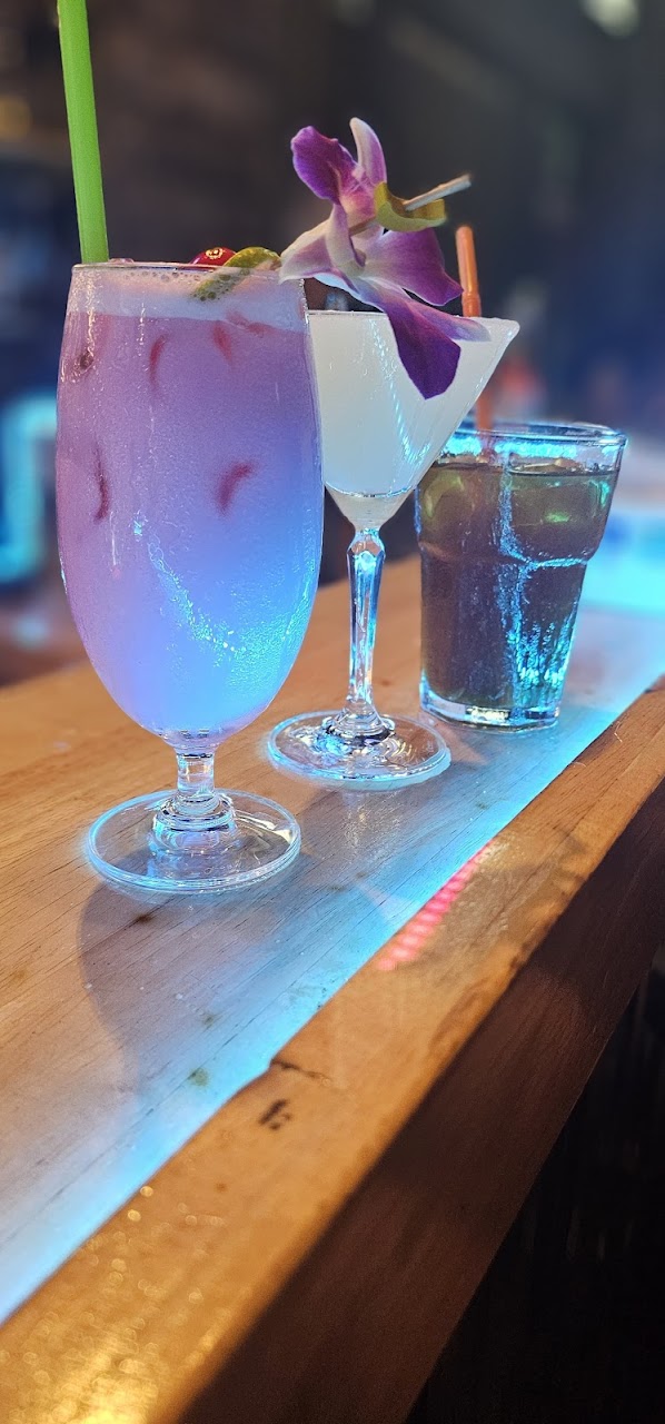 Alley Cocktail Bar