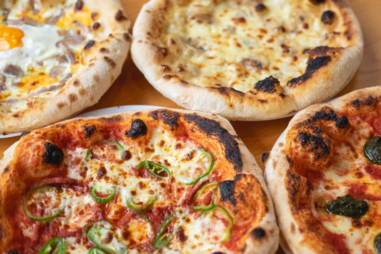 Novas Pizzeria