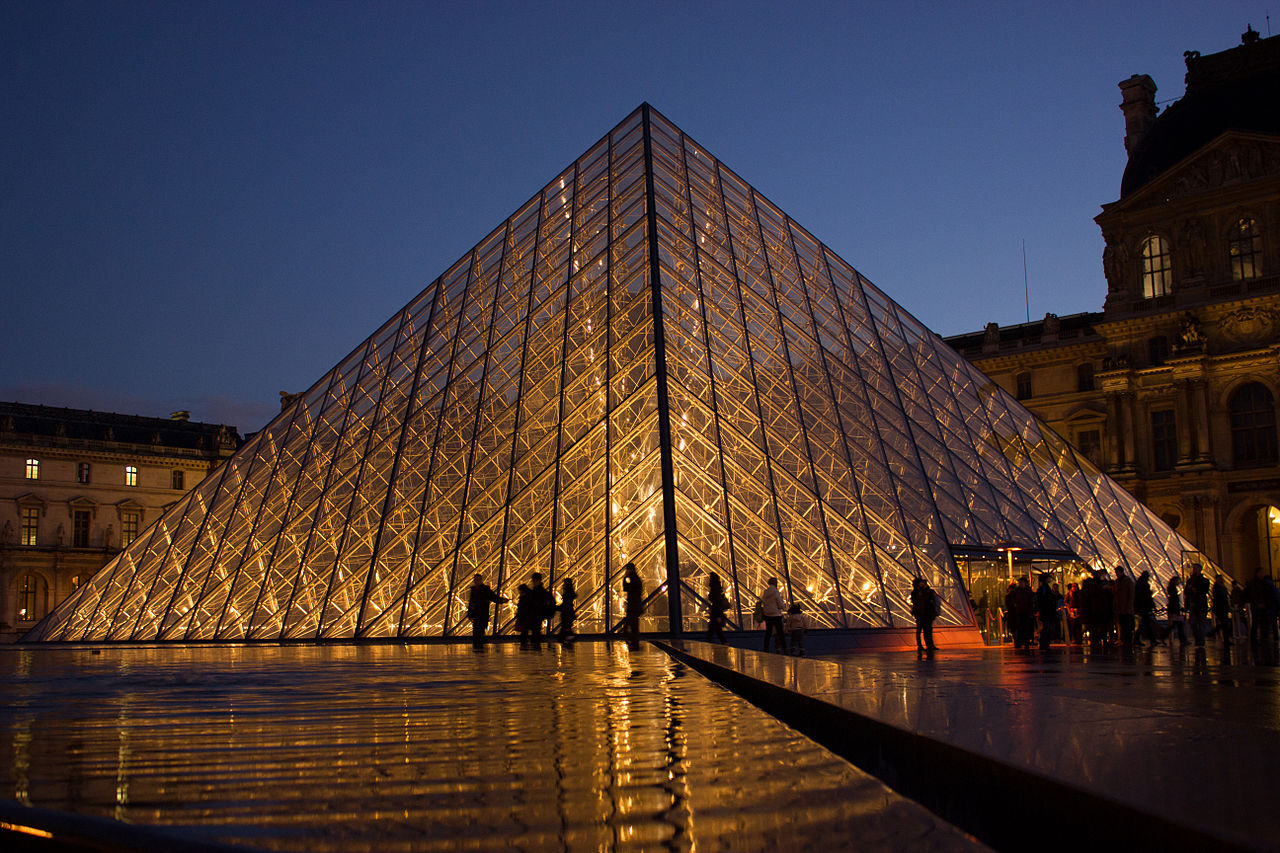 Louvre Pyramid, 1st Arrondissement