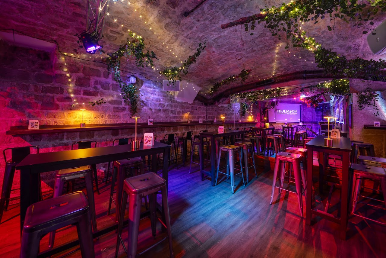 Moonlight Bar, 11th Arrondissement