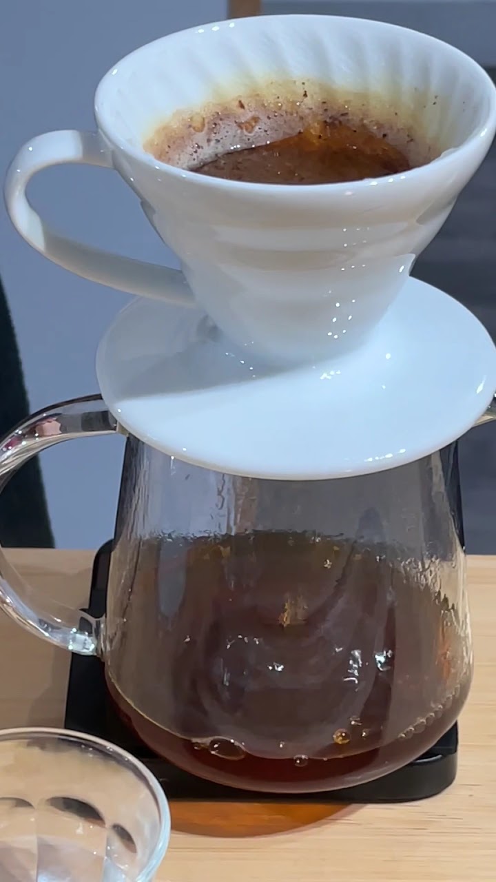 Best Cafés in Paris: Coffee, Bakeries & Brunch (2026)