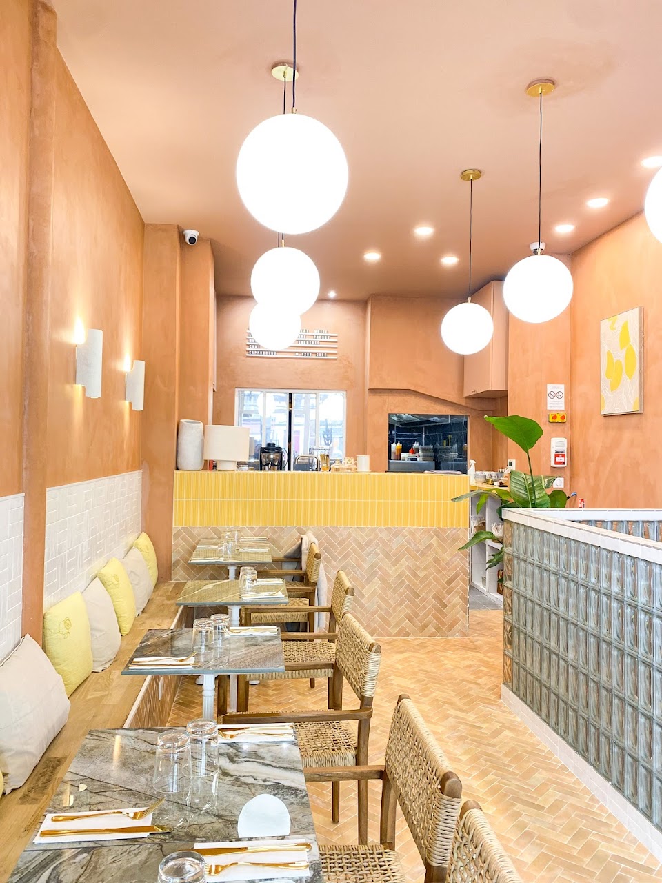 Terre d’Azur, 8th Arrondissement